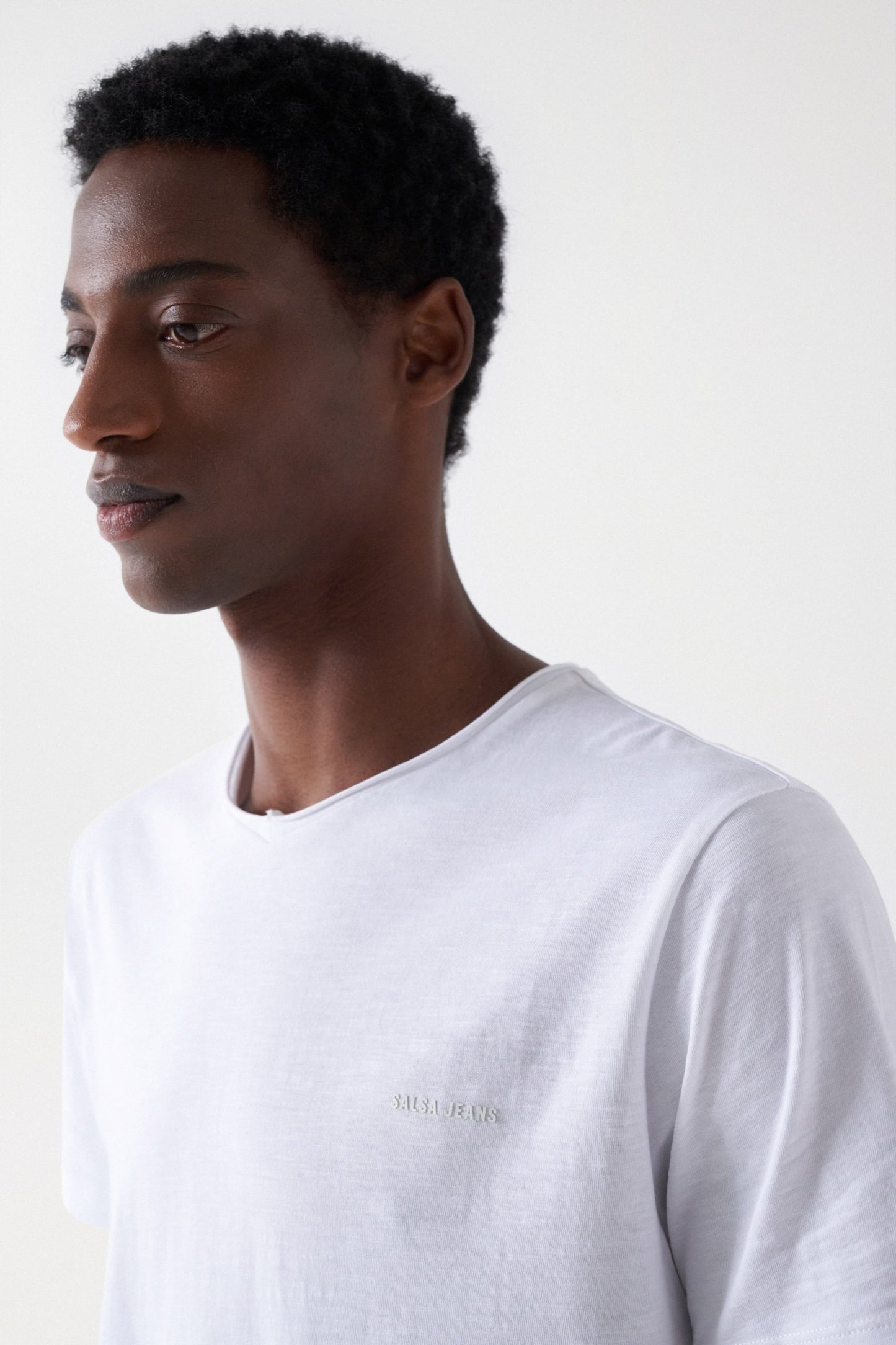 CAMISETA BÁSICA ALGODÓN