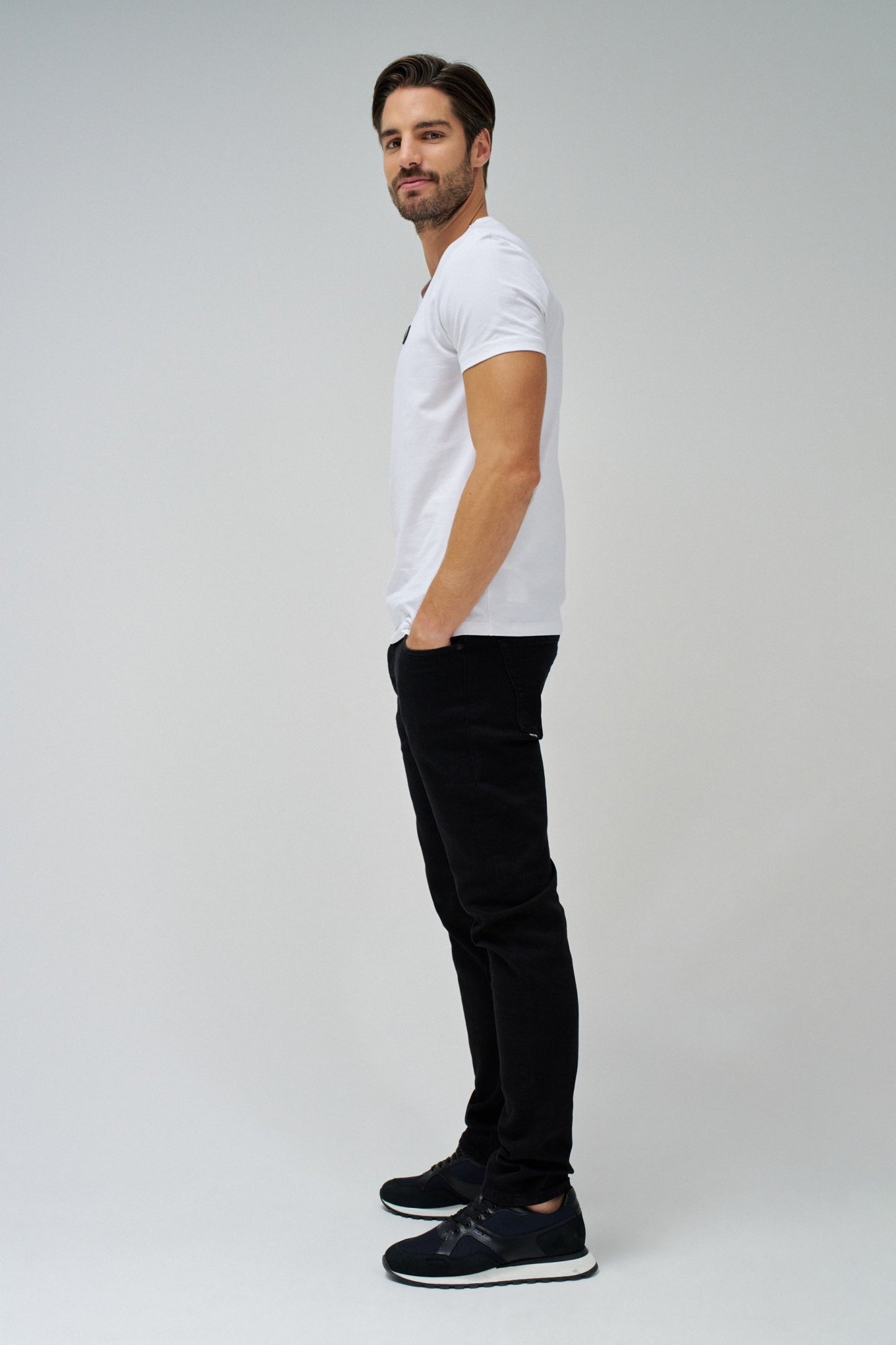 CAMISETA DE CUELLO PICO LYCRA