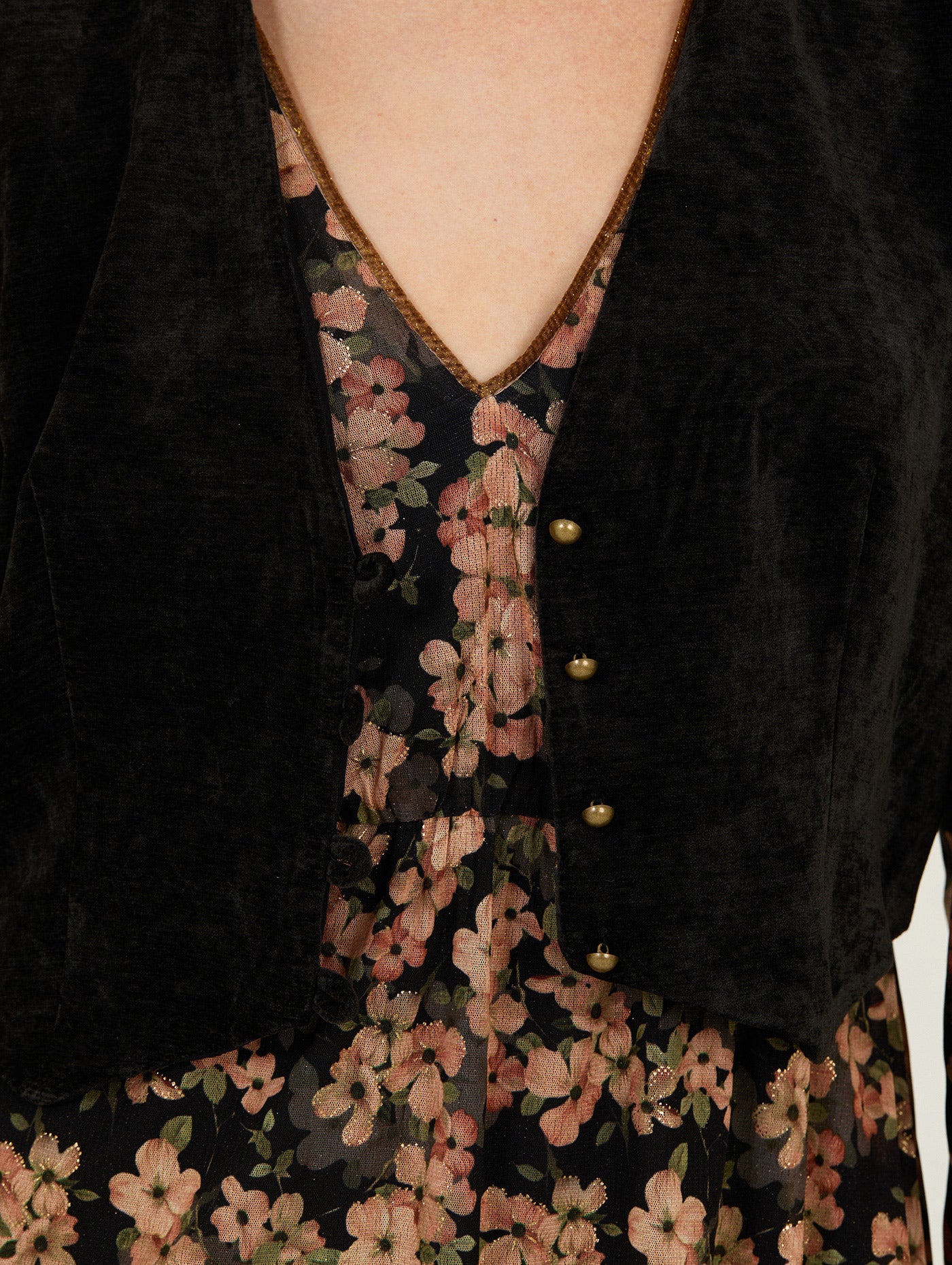 VESTIDO CORTO CON CHALECO