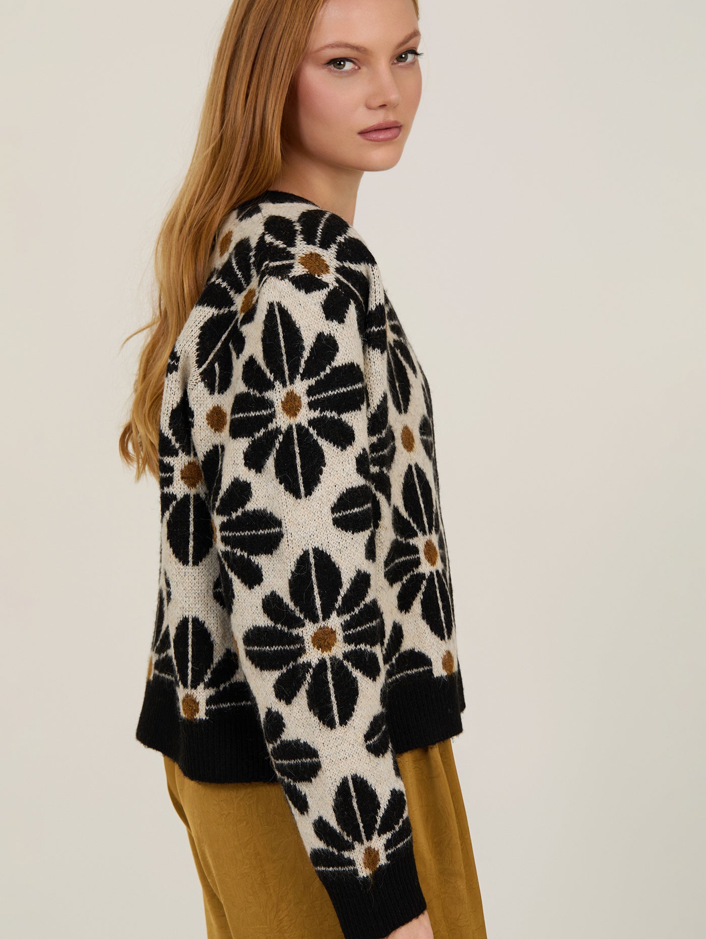 CARDIGAN DE FLORES RETRO