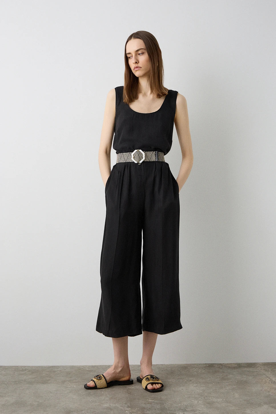 PANTALÓN CROP FRUNCIDO