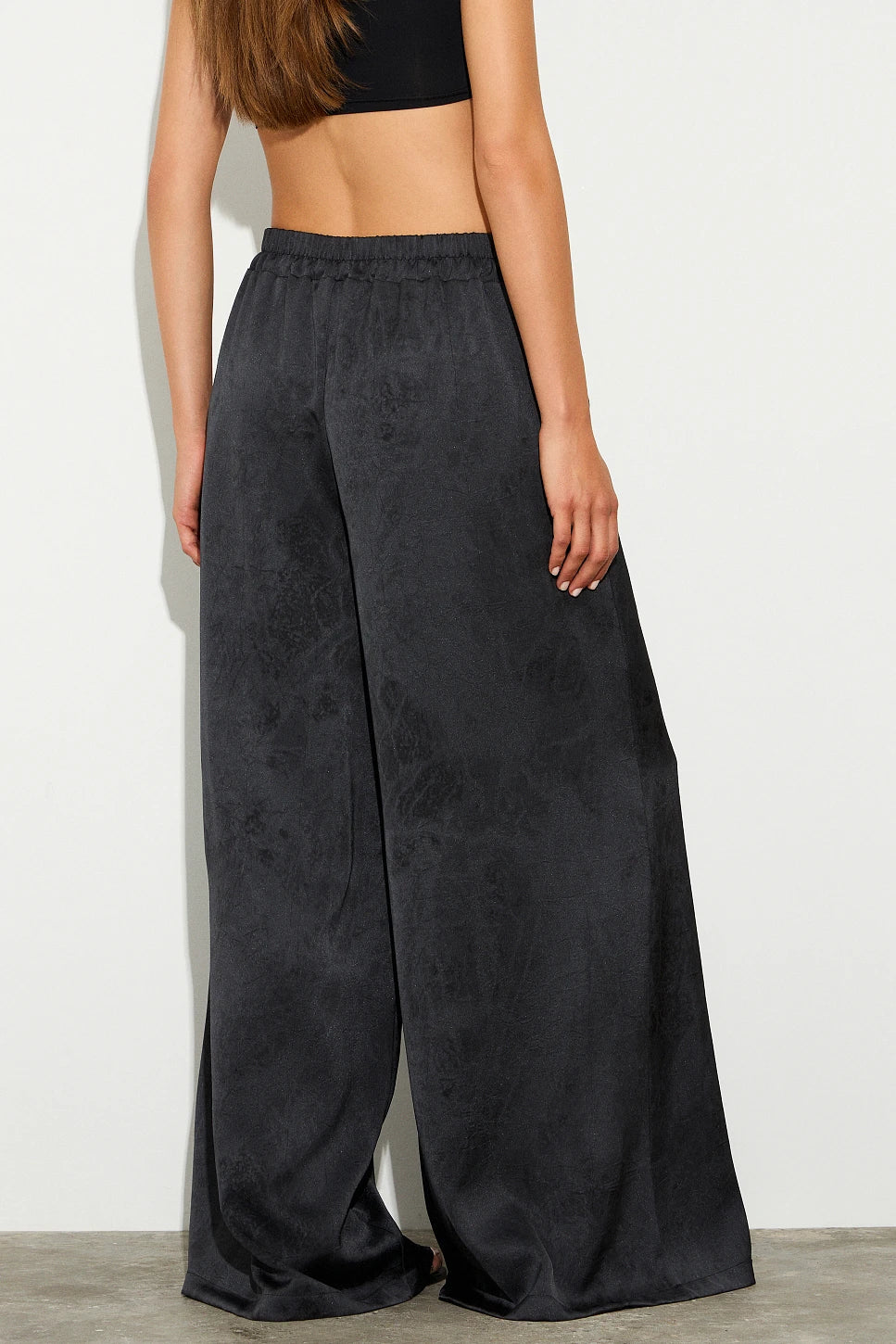 PANTALÓN WIDE LEG SATINADO