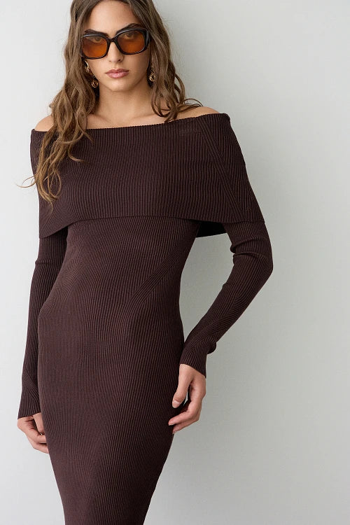 VESTIDO CUELLO BARCO