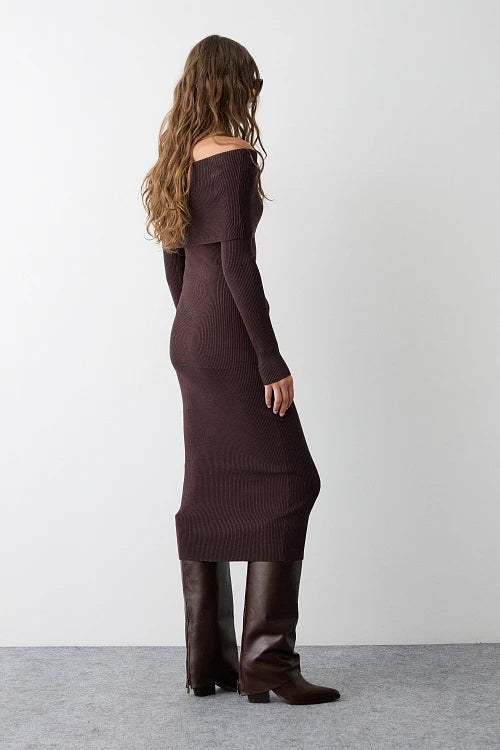 VESTIDO CUELLO BARCO