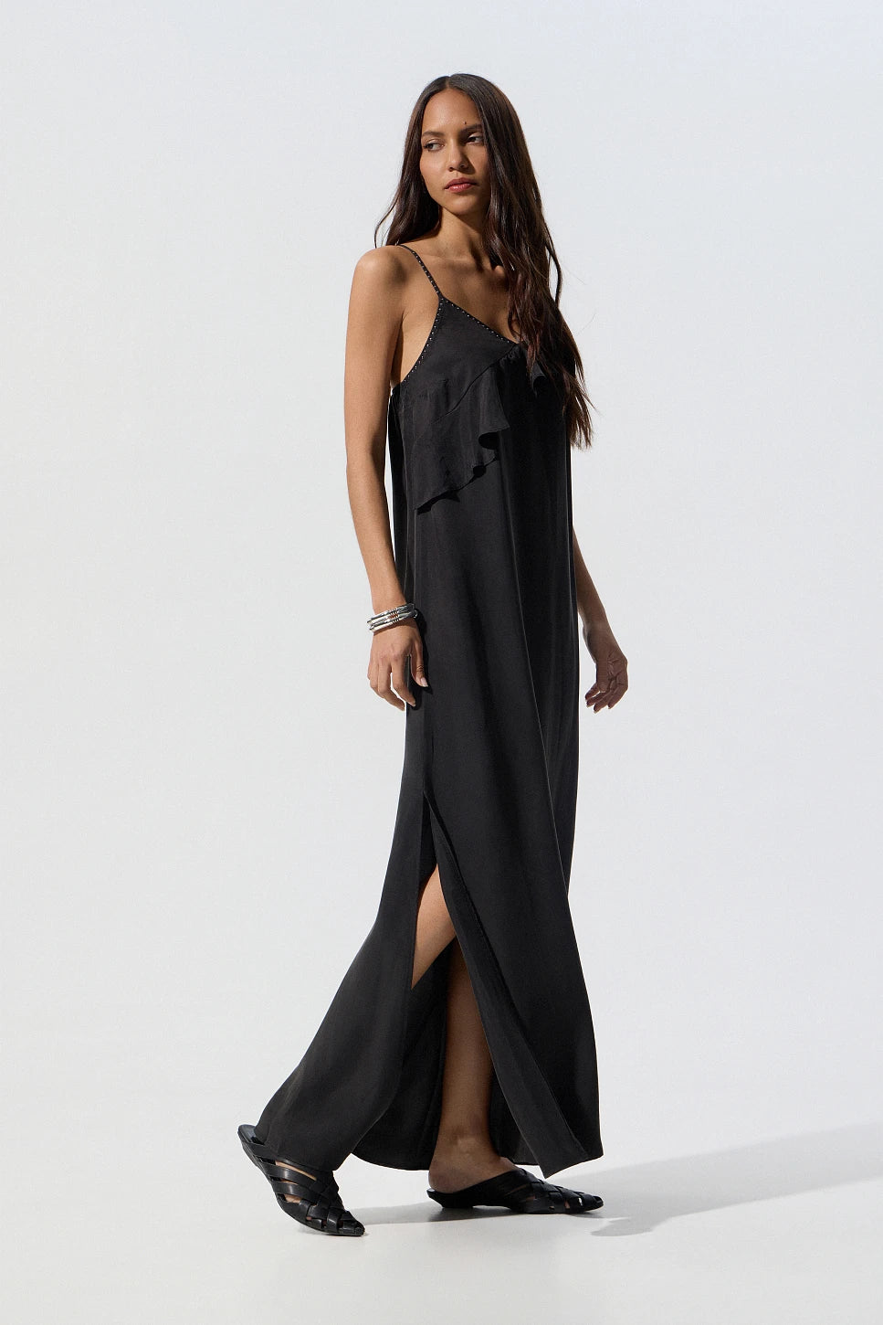 VESTIDO DE CUPRO CON VOLANTE