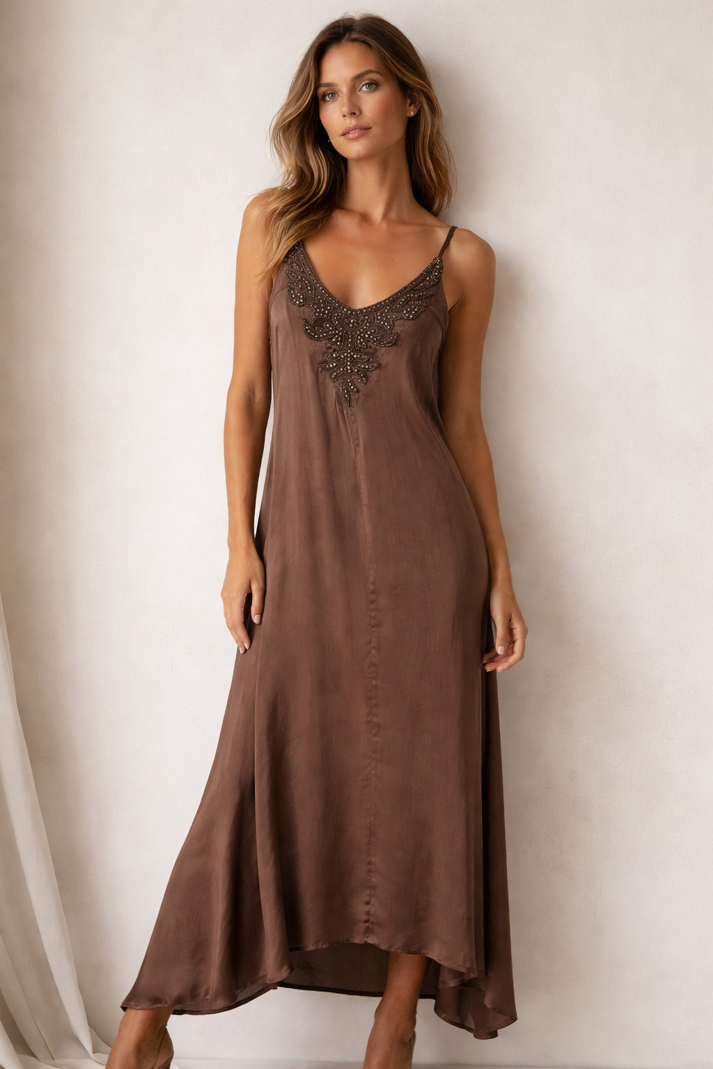 VESTIDO JOYA LENCERO