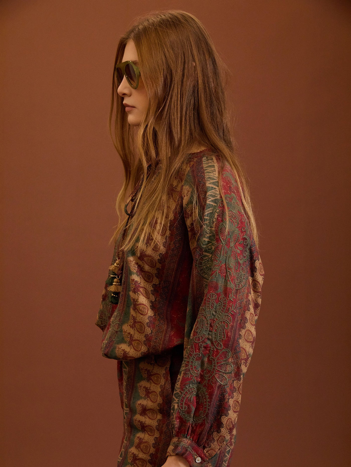 BLUSA CON ESTAMPADO ÉTNICO