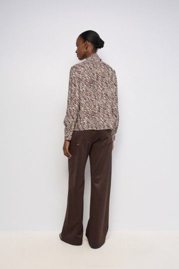 BLUSA CON LAZADA ANIMAL PRINT