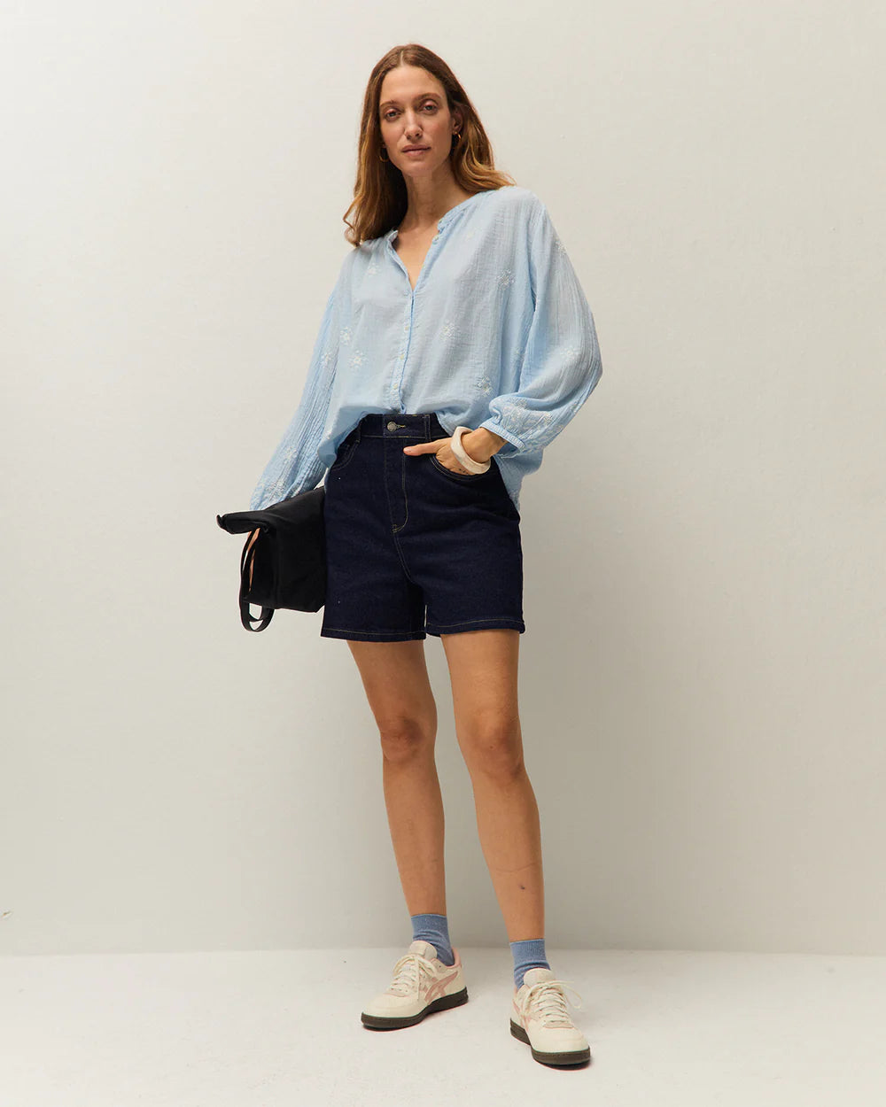 BLUSA DE GASA BORDADA
