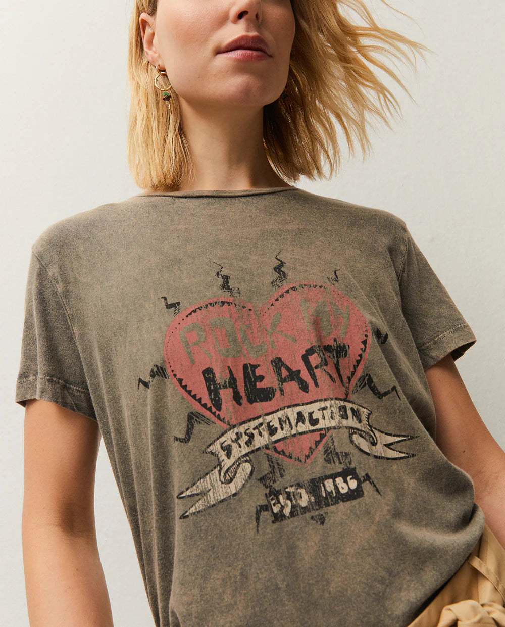 CAMISETA ROCK HEART