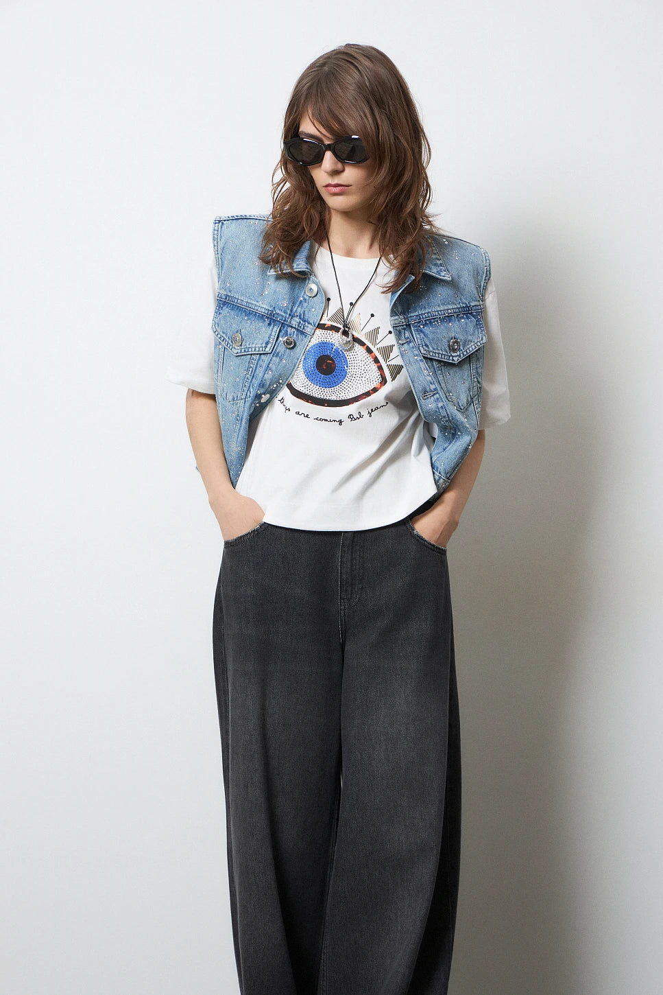 CAMISETA OJO STRASS
