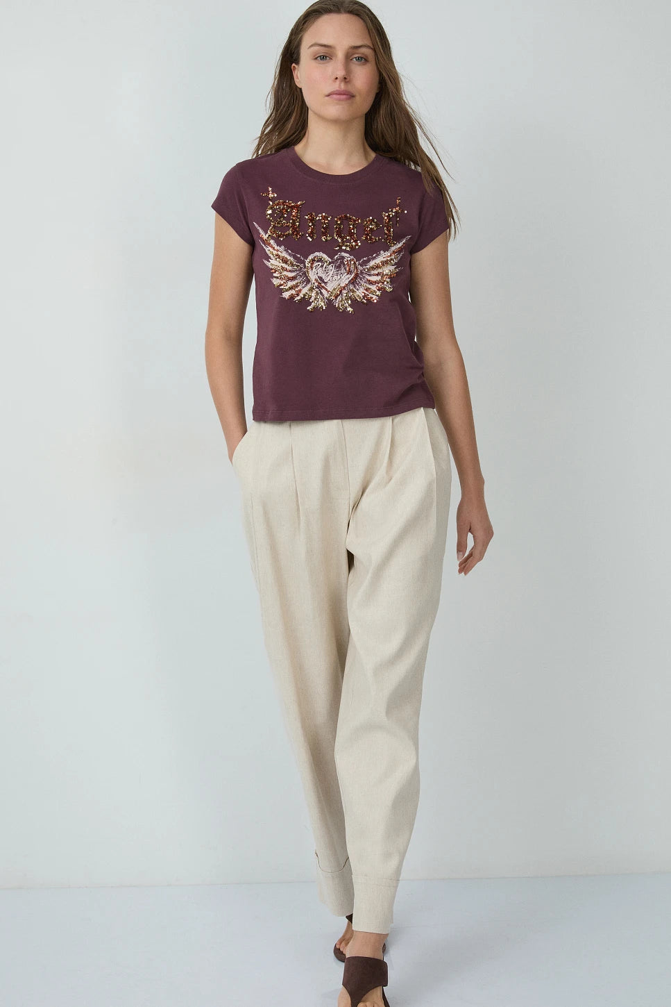 CAMISETA ESTAMPADA CON LENTEJUELAS
