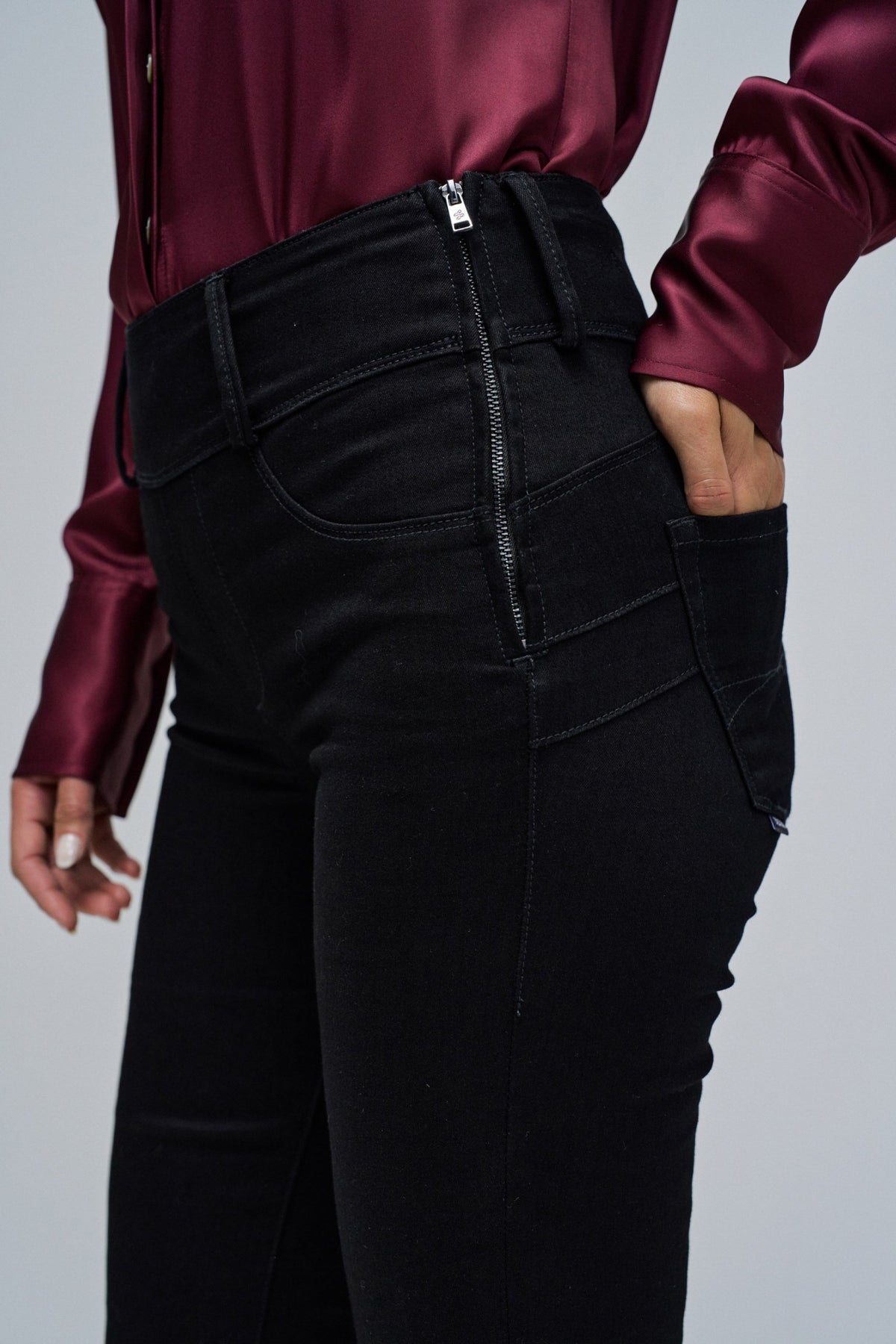 JEANS RECTOS SECRET PUSH IN