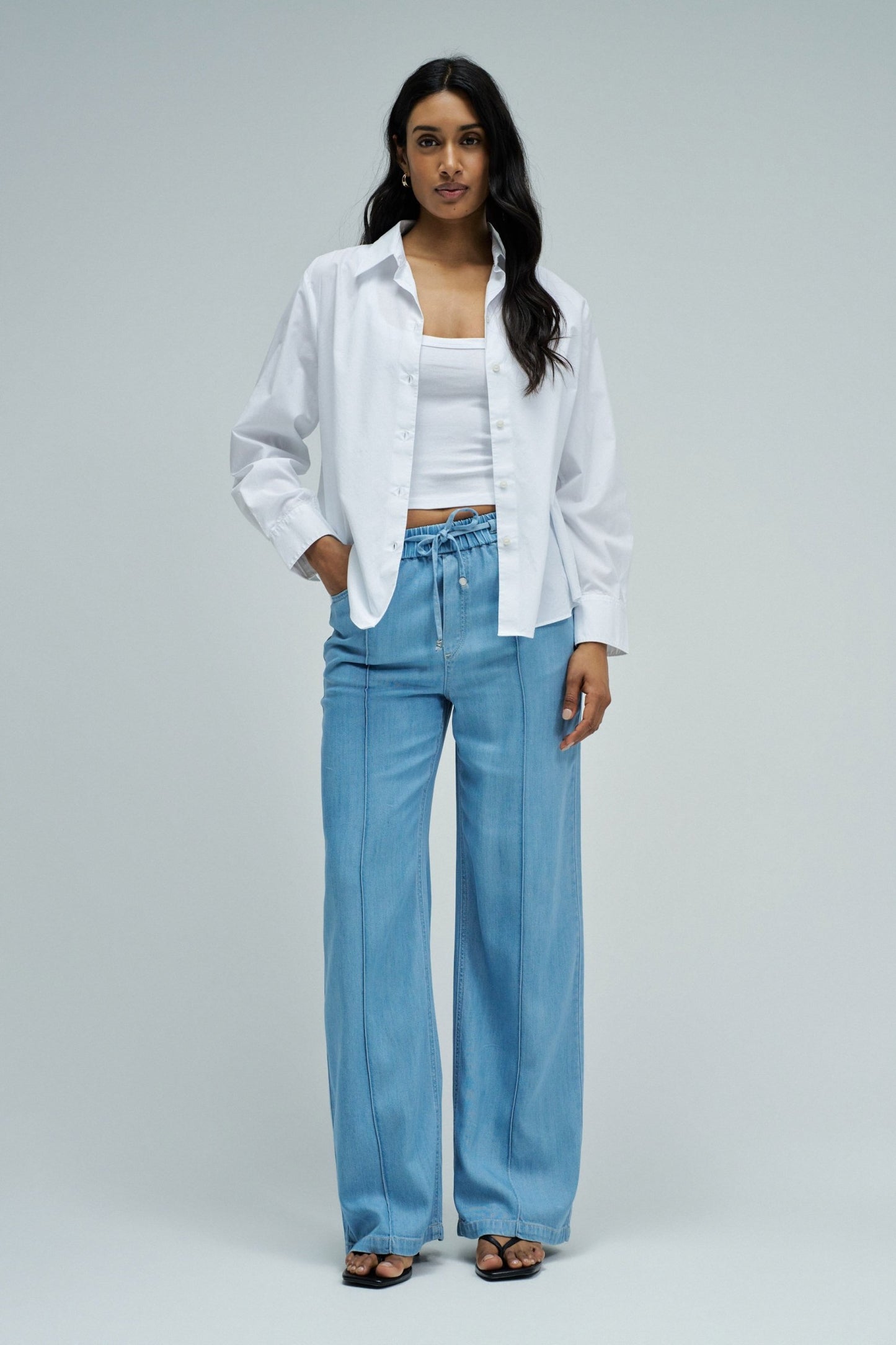 JEANS TIPO JOGGER EN TENCEL