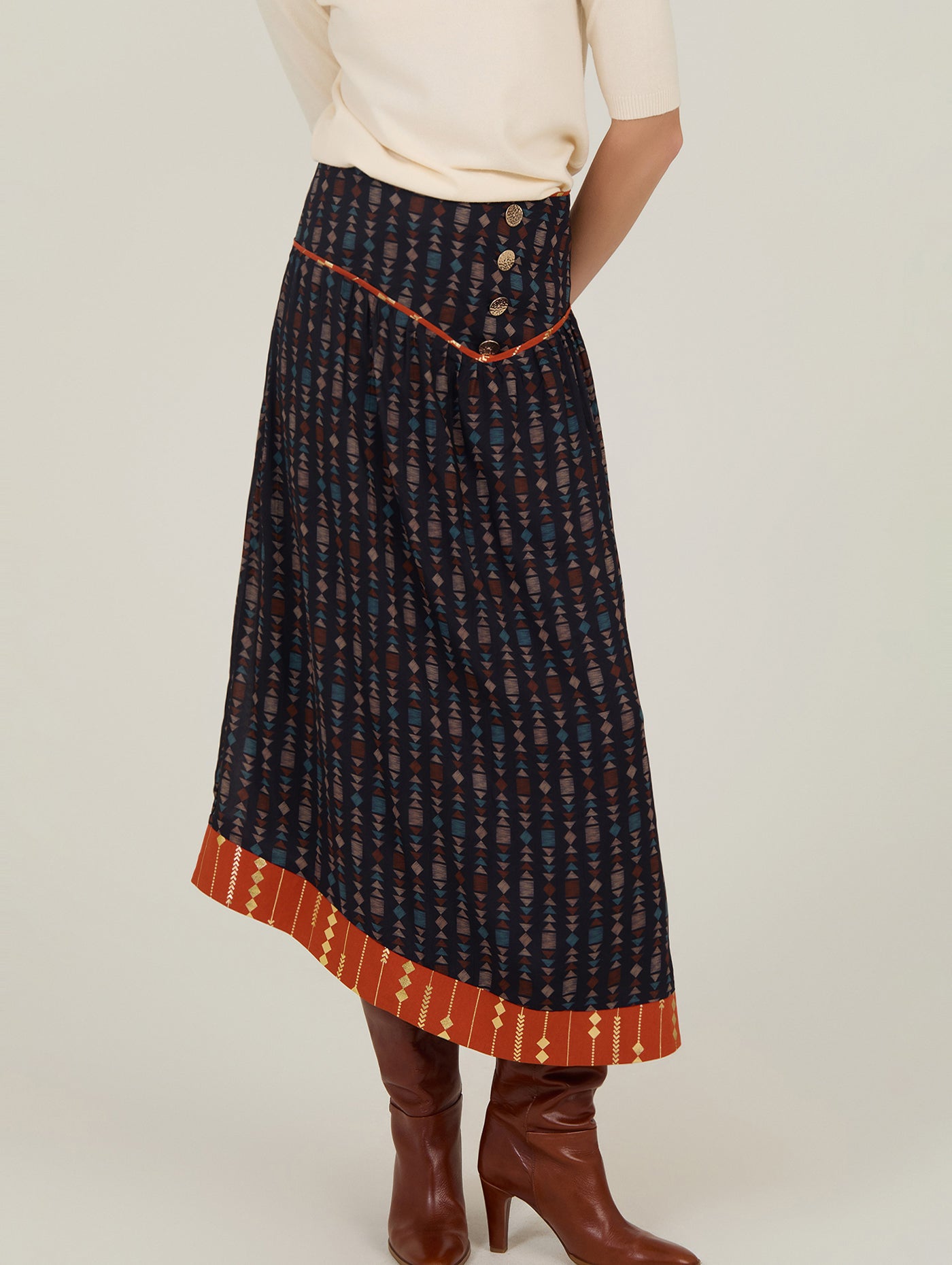 MAXI FALDA ASIMÉTRICA