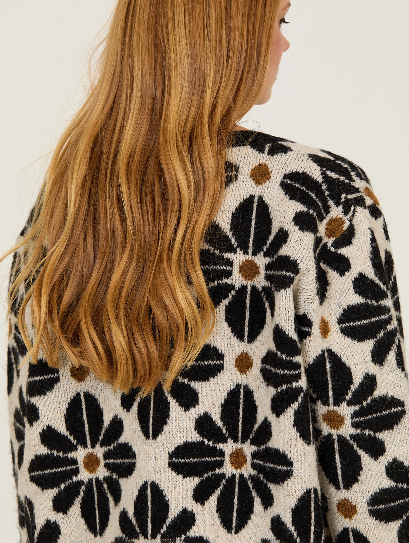 CARDIGAN DE FLORES RETRO