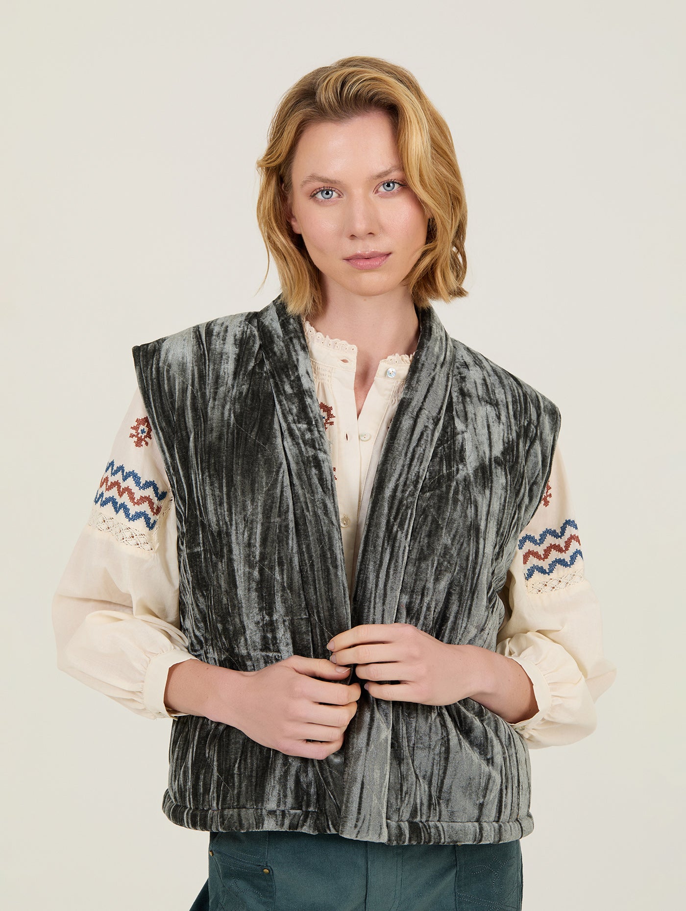 CHALECO ACOLCHADO DE TERCIOPELO