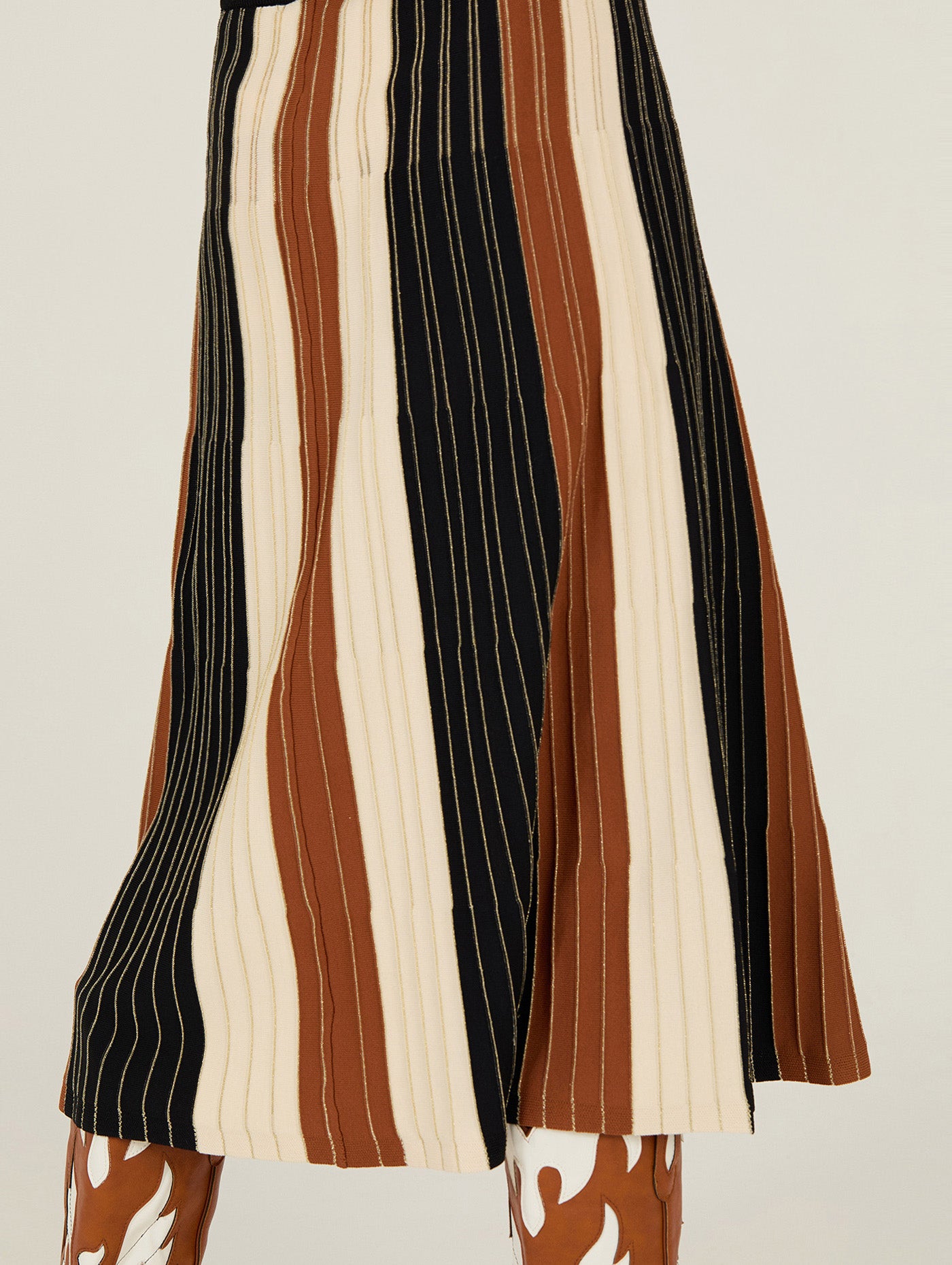 FALDA DE PUNTO A RAYAS