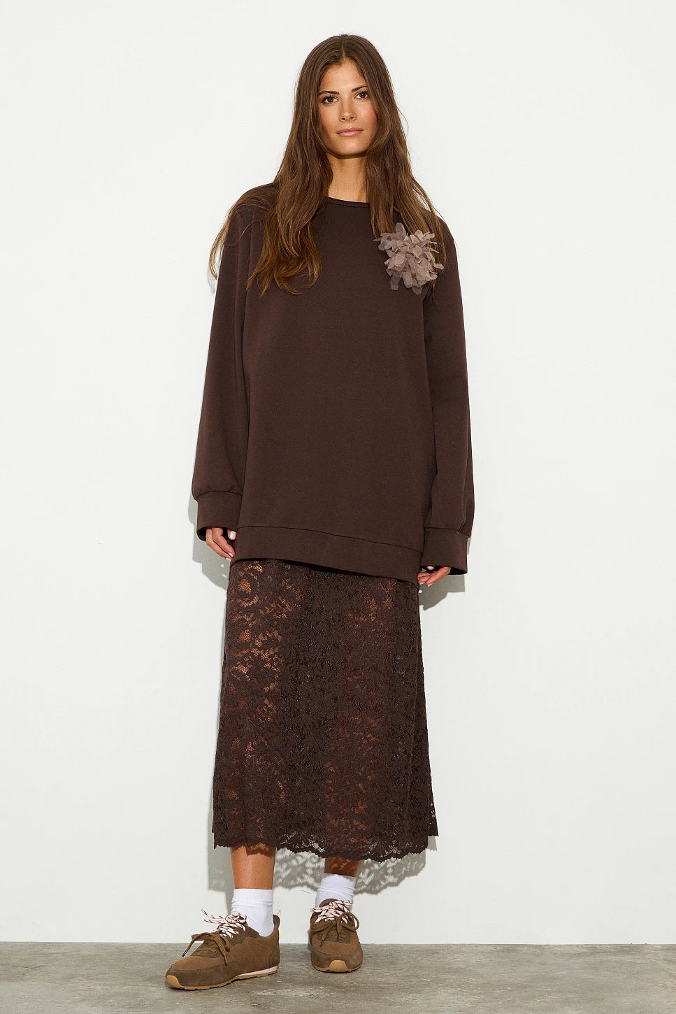 MAXI VESTIDO SUDADERA CON ENCAJE