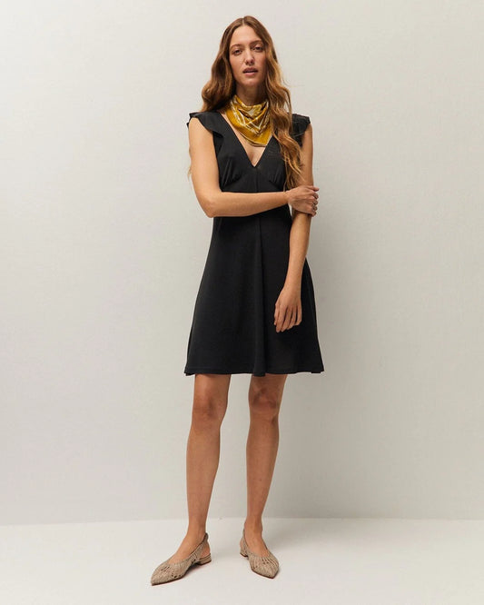 MINIVESTIDO CON VOLANTES