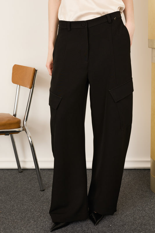 PANTALÓN TIPO SASTRE CARGO