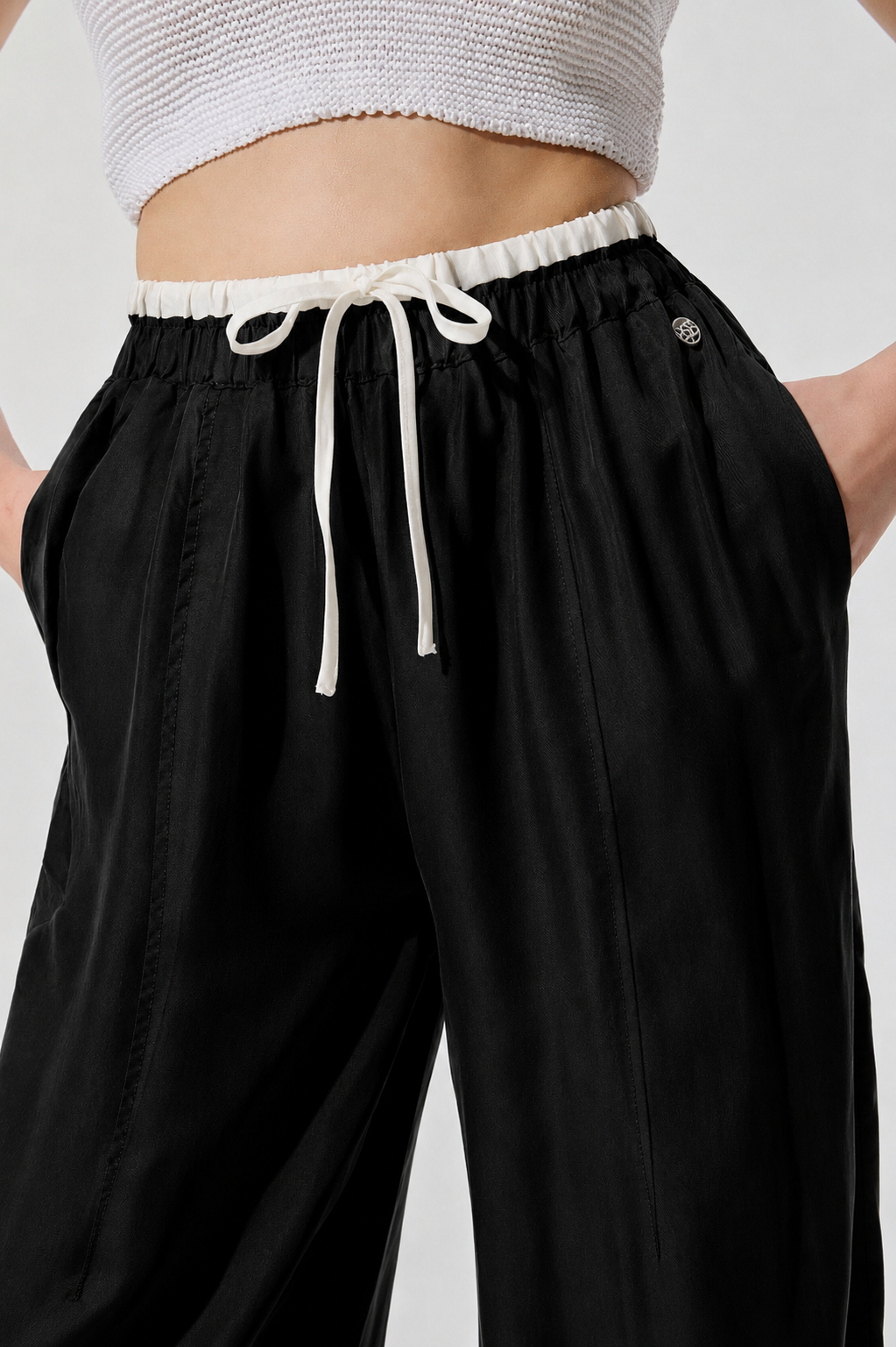 PANTALÓN CROP CUPRO