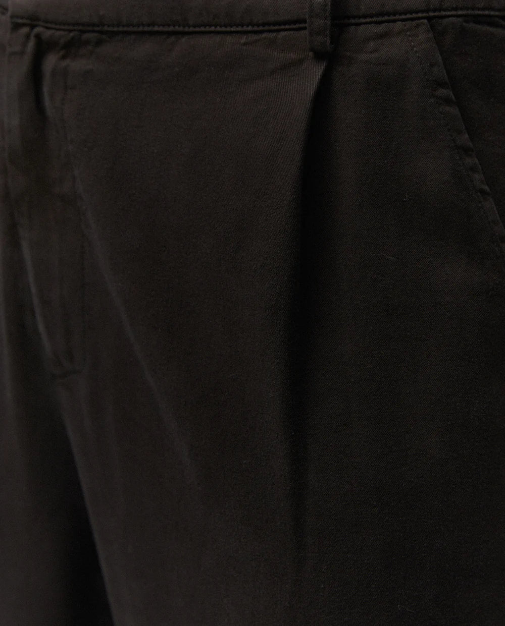 PANTALÓN DE PINZAS TENCEL