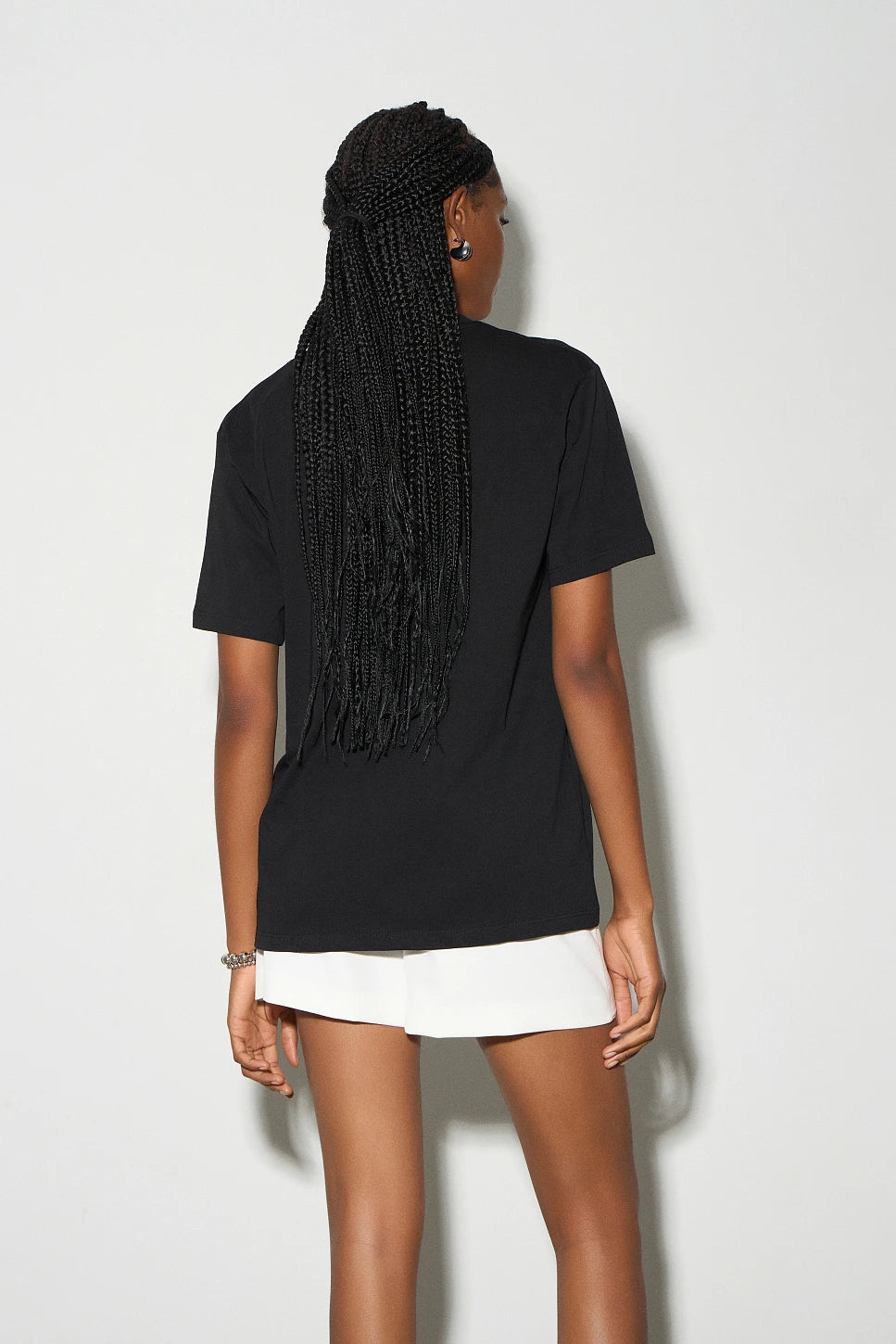 T-SHIRT QUEEN CON APLICACIONES