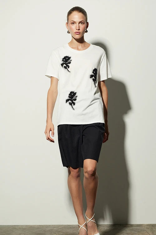 T-SHIRT ROSAS DE TUL