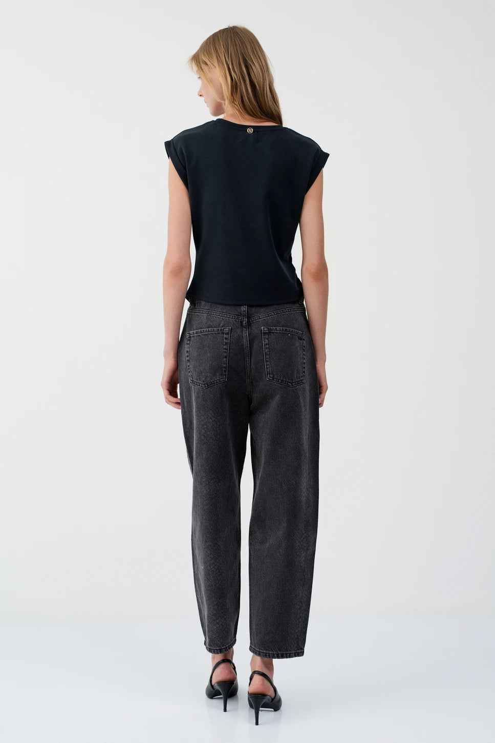 TOP CON BROCHE