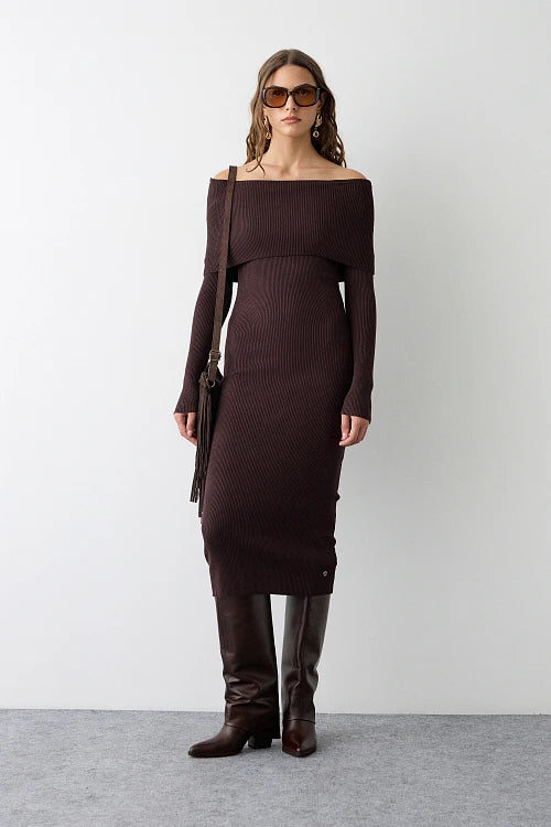 VESTIDO CUELLO BARCO