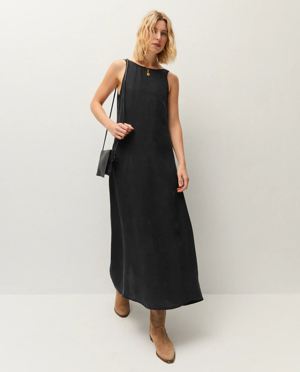 VESTIDO LARGO EN CUPRO